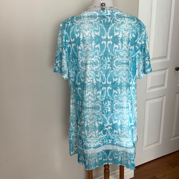 Cativa butterfly tee top L/XL 41-42 bust approx - Picture 5 of 9